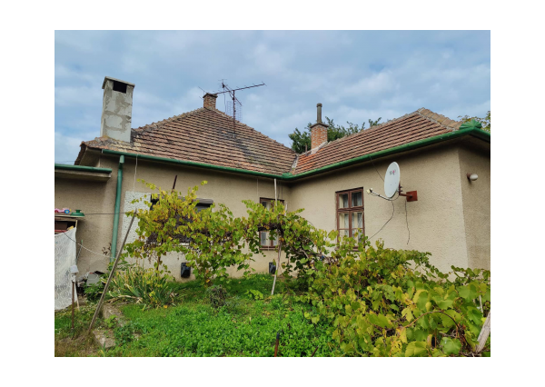 NOVÁ CENA 139 000,- EUR - SENEC – PREDÁME starší rodinný dom na veľkom pozemku na Nitrianskej ulici v Senci