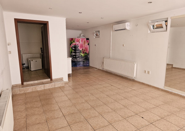 SENEC – NA PRENÁJOM obchodný priestor - kancelária - salón, na Lichnerovej ulici v centre mesta